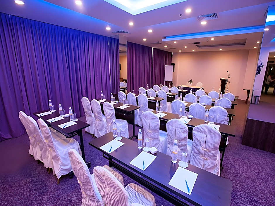 Gaya Centre Hotel