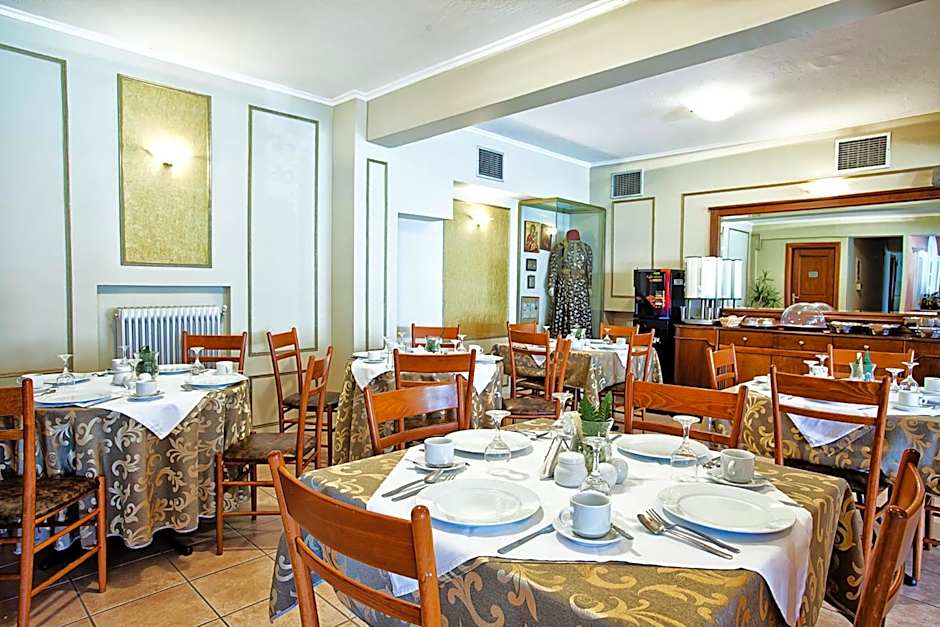 Anastassiou Hotel - Bike and motorcycle friendly hotel