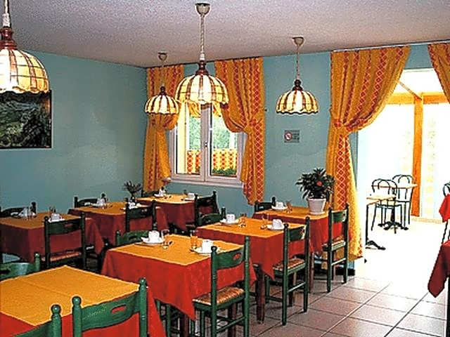 Logis Hôtel Le Pan De Bois
