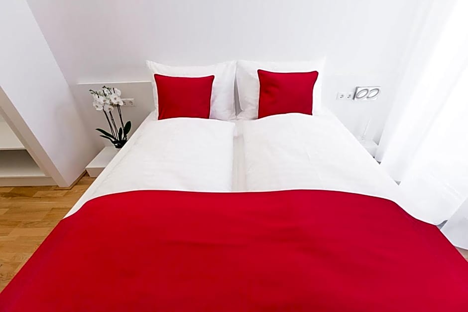 SHOME Hotel Graz I Self-Check-In I Free Parking