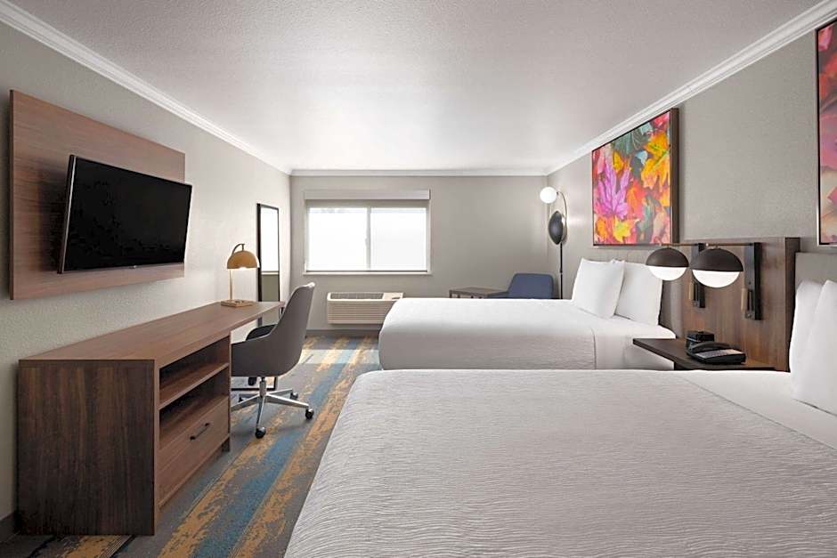 La Quinta Inn & Suites by Wyndham Yakima Downtown