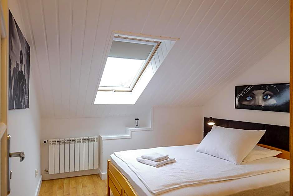 Dworek Różany Hotel & Restauracja