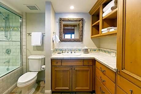 Two Bedroom Suite with Two Kings