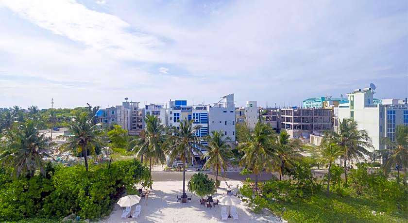 The White Harp Beach Hotel