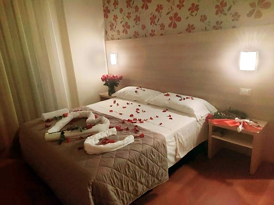 Hotel Monica