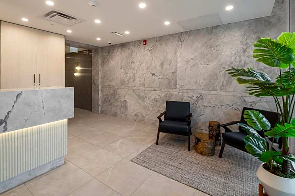 Steveston Waterfront Hotel