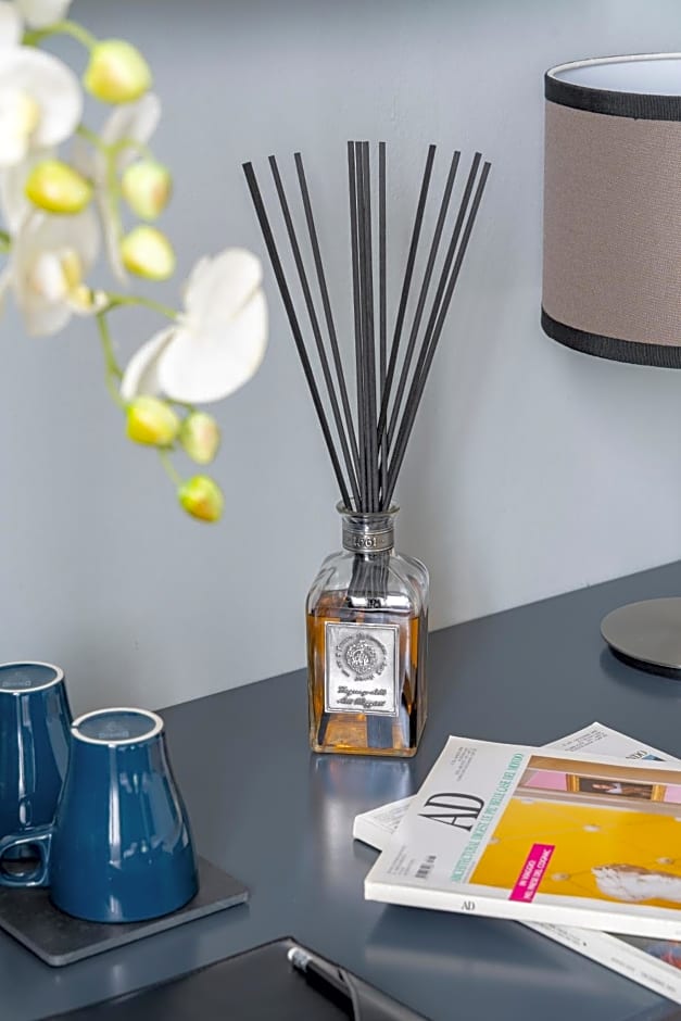 Flom Boutique Hotel