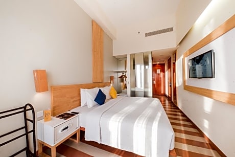 Deluxe Double or Twin Room with Balcony