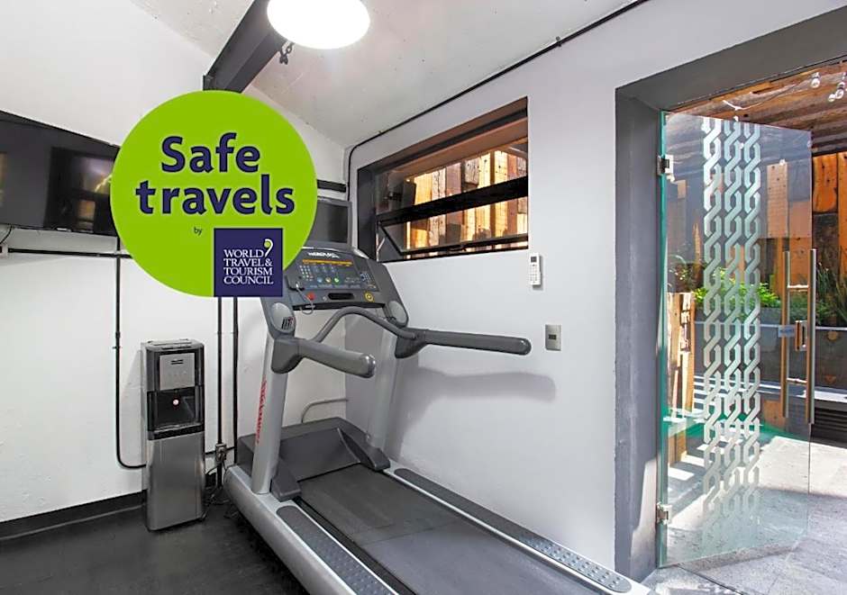 Hotel MX aeropuerto CDMX Trademark Collection by Wyndham