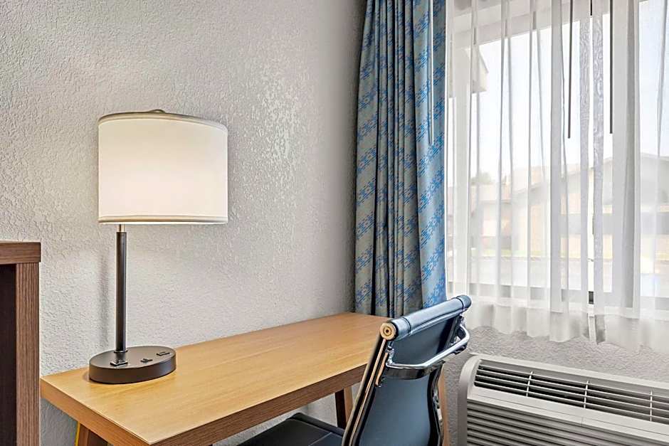 Days Inn by Wyndham Alpena