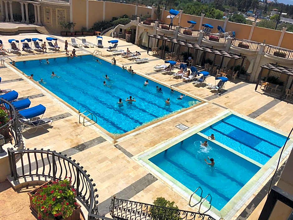 Platinum Hotel