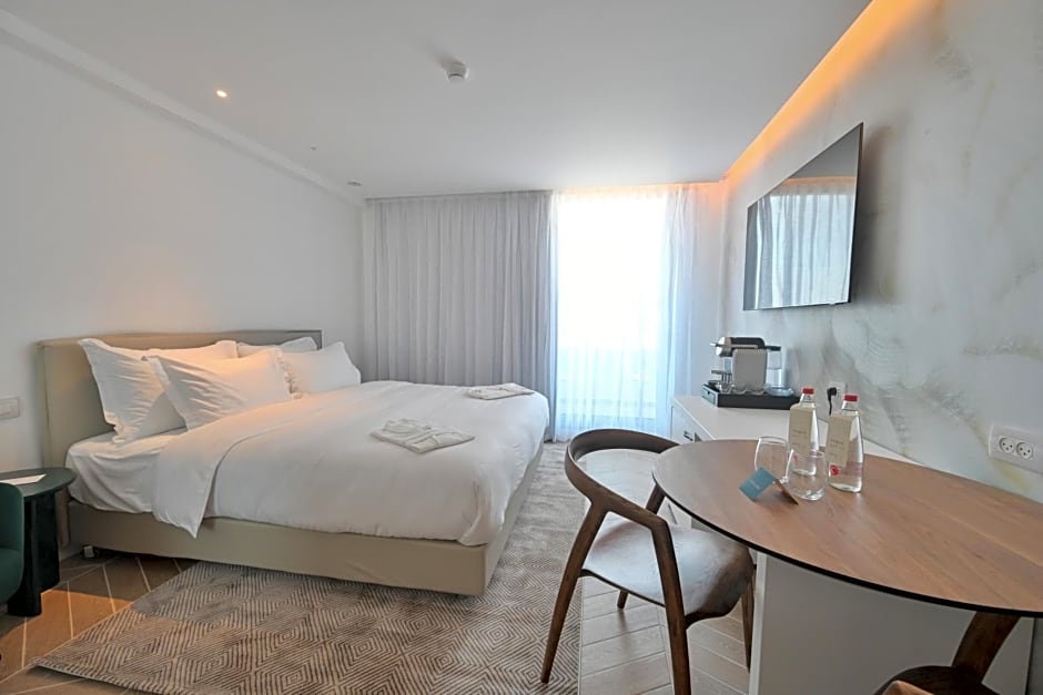 AKOYA HOTEL