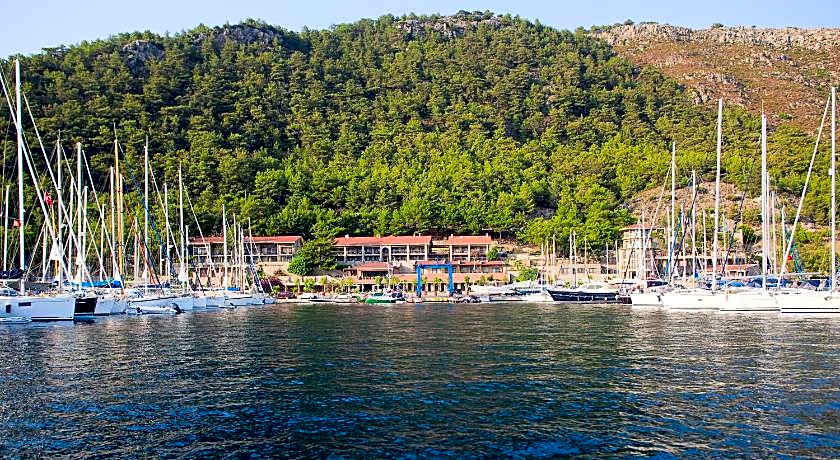 Marti Hemithea Hotel