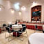 Hotel Housez 43