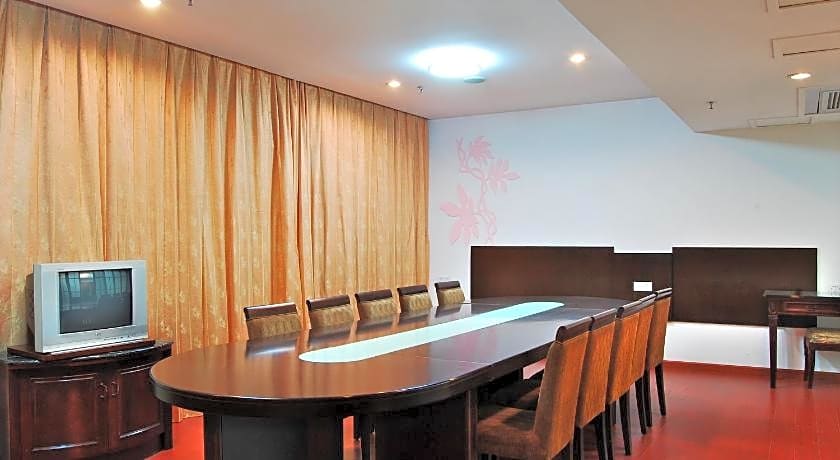 Xinhua Hotel