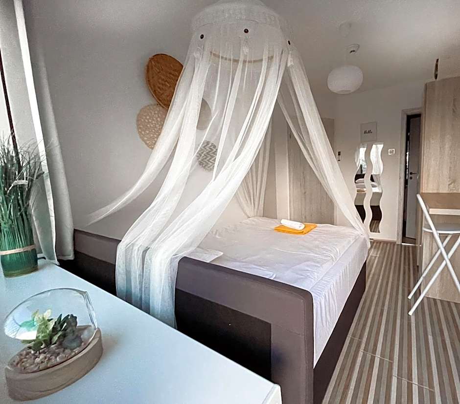 Zen House ADULT ONLY 16plus