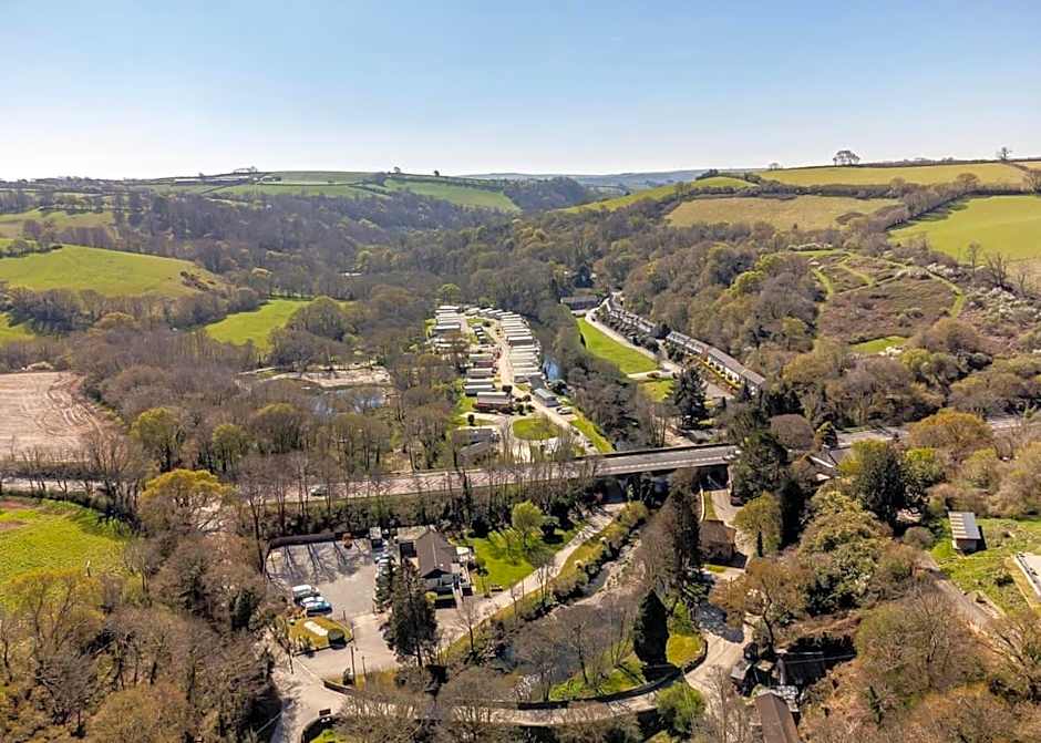 Notter Bridge Holiday Park