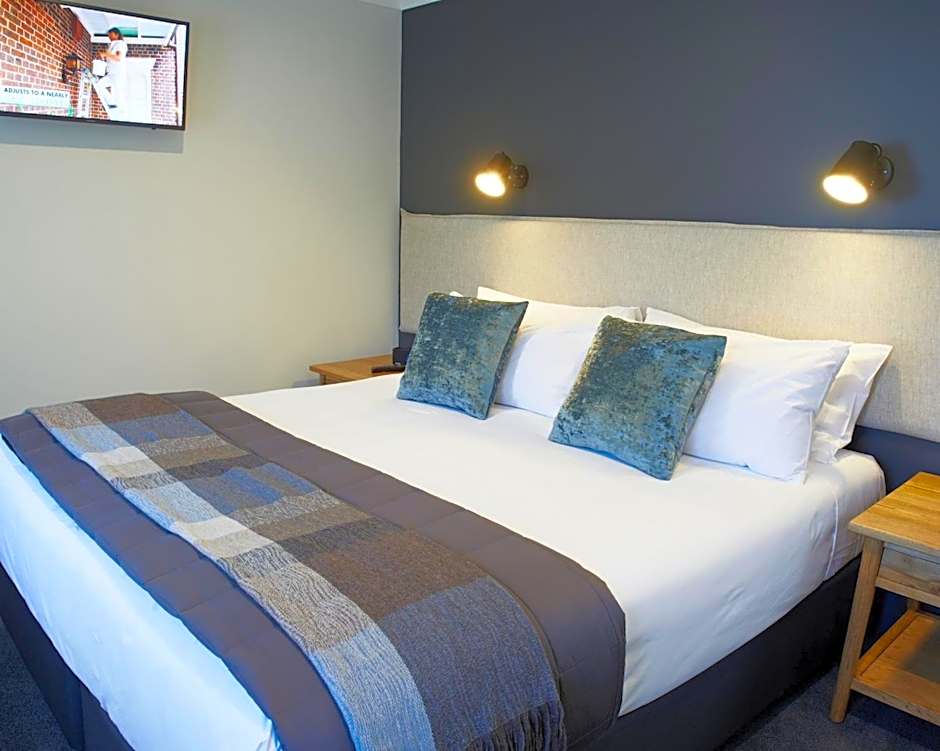 Kelly Rd Cambridge Lodge