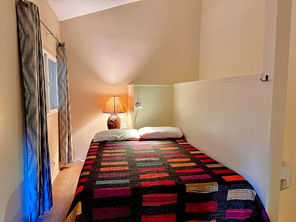 Mammoth Lakes Crestview Condo #50