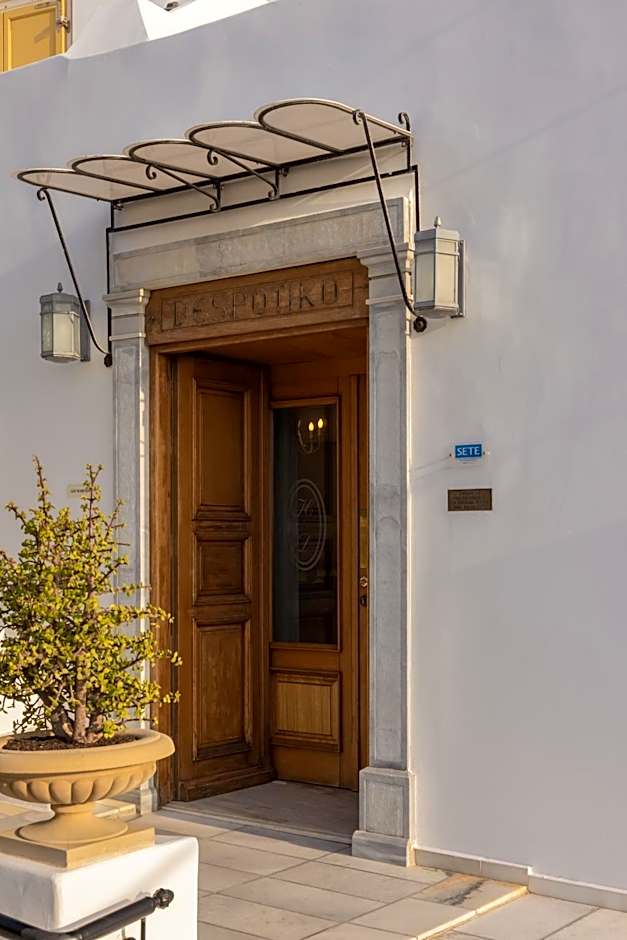 Despotiko Hotel