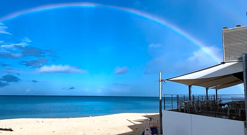 Hotel & Restaurant On the Beach Lue