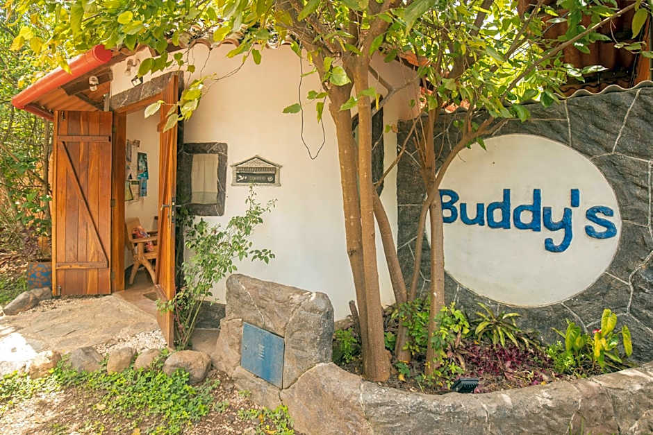 Buddy's Hostel & Pousada Alto Paraiso