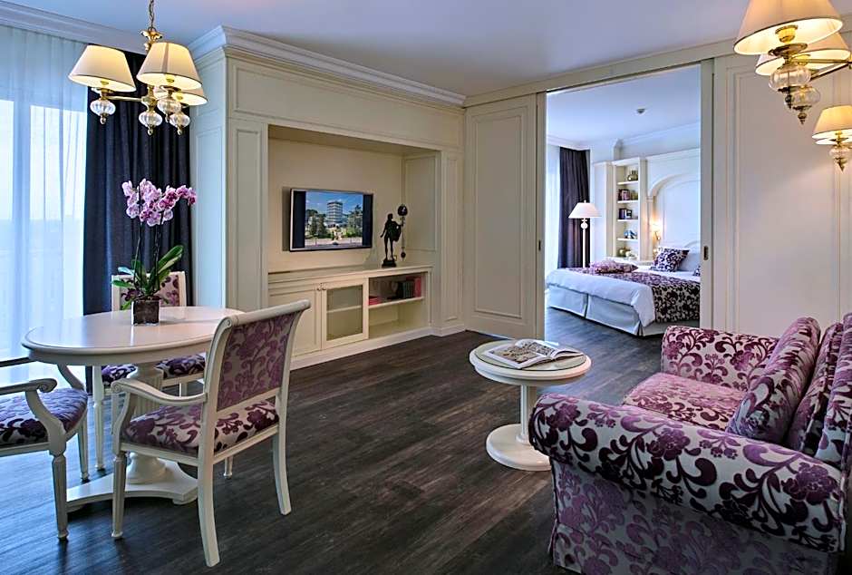 Tritone LUXURY HOTEL THERMAE & SPA