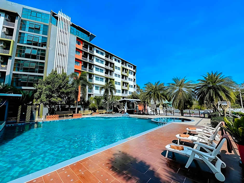 Arthitaya Green Nature Hotel & Lakkhana Poolside Resort