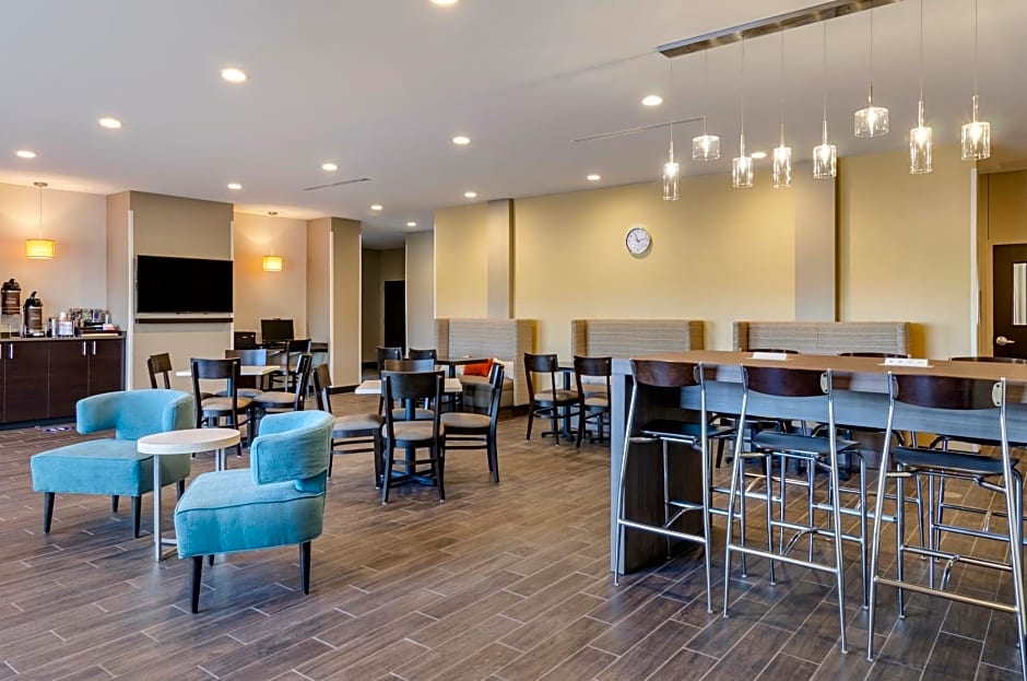 MainStay Suites Great Falls Airport