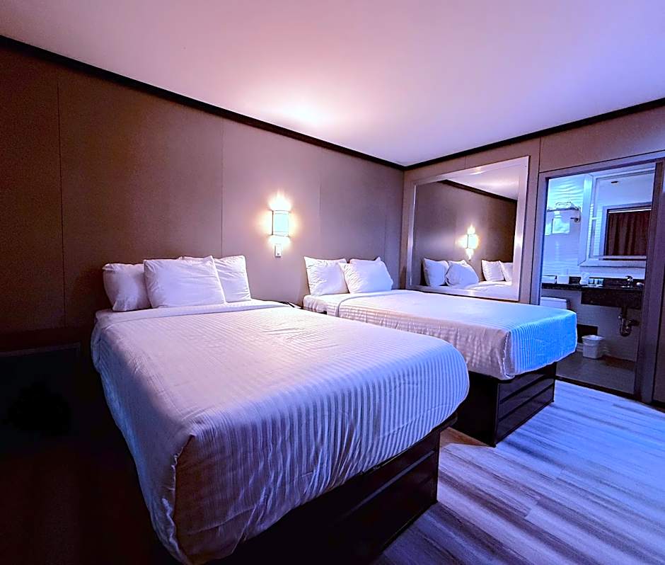 Umbrella Hotel Bronx