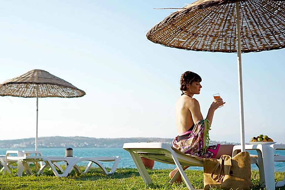 Camlik 87 Hotel Ayvalik