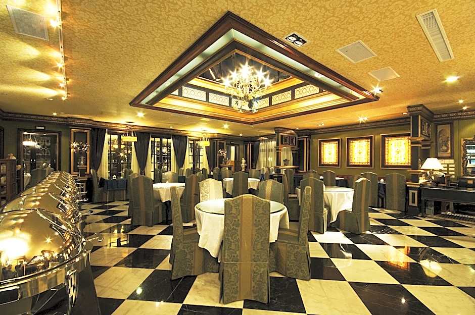 The Old England Hotel