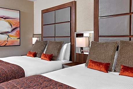 Superior Queen Room with Two Queen Beds