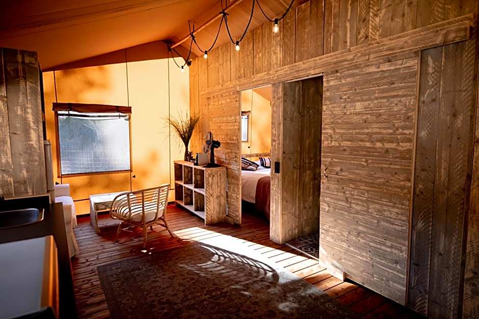 Glamping Can Bora Lodges