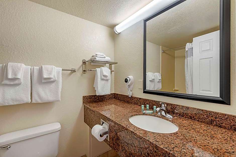 Best Western Ocean Beach Hotel & Suites