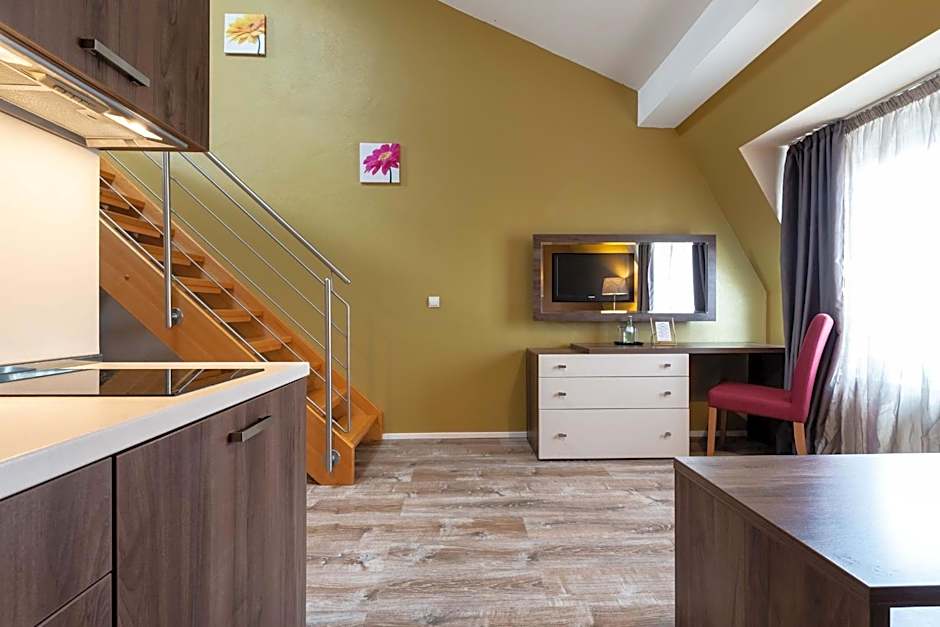 Empress Boutique Hotel