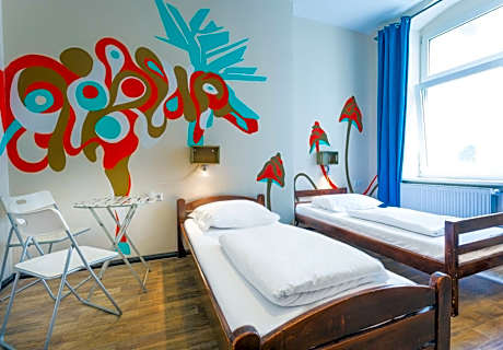 Bed in 4-Bed Mixed Dormitory Room