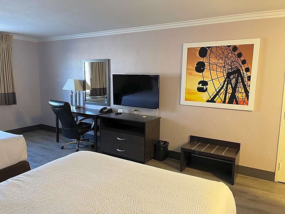 Days Inn by Wyndham Indio