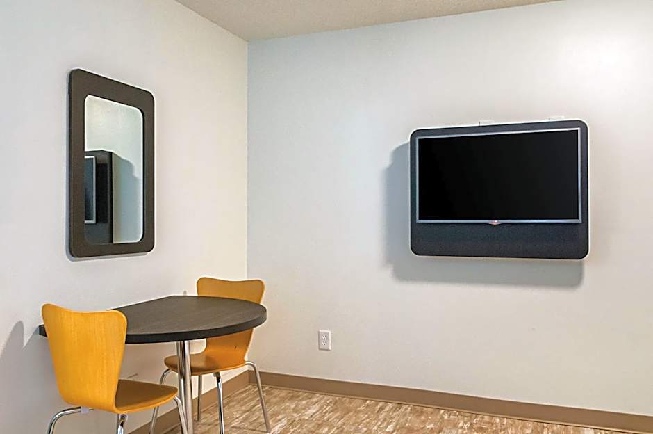 Motel 6-Bay Saint Louis, MS