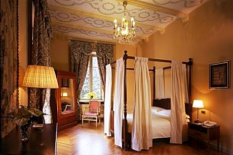Park View Heritage Suite with Balcony