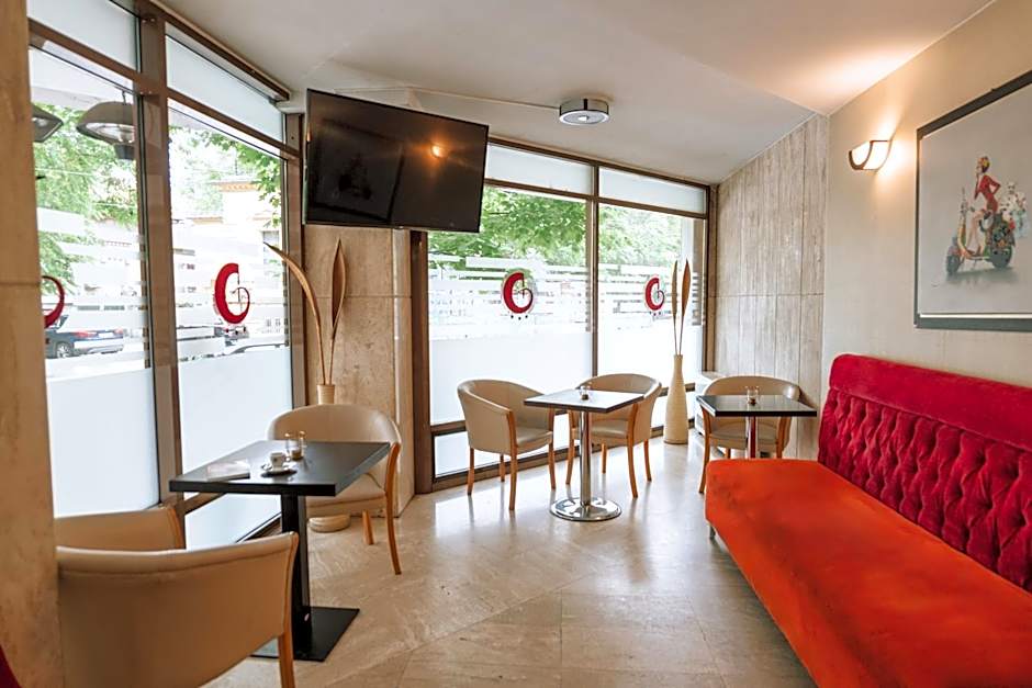 Hotel Duke Armeneasca City Center