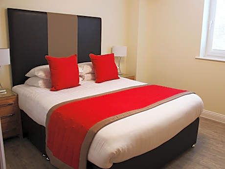 One Bedroom Apartment