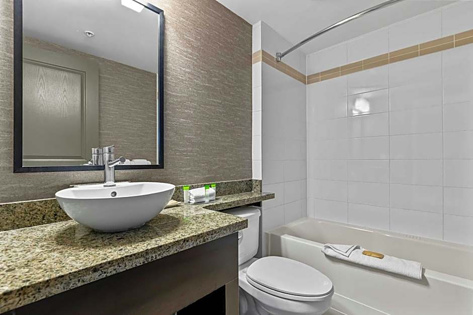 Sandman Hotel & Suites Calgary West