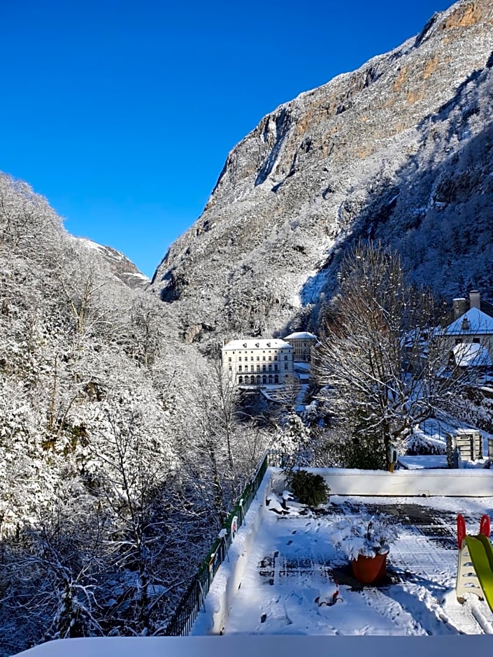 Auberge La Caverne