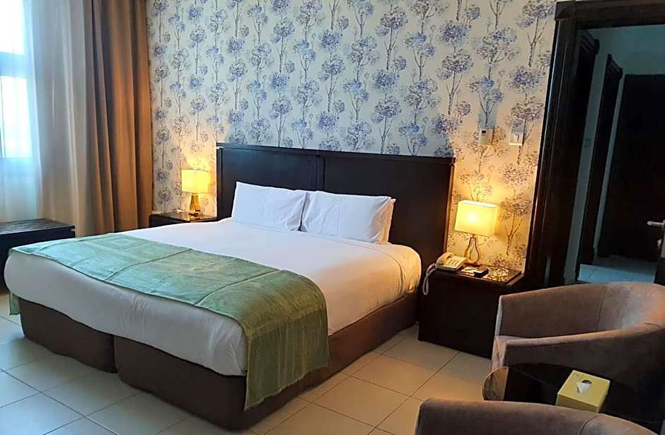 Photo 1 of 4 of Family Junior Suite