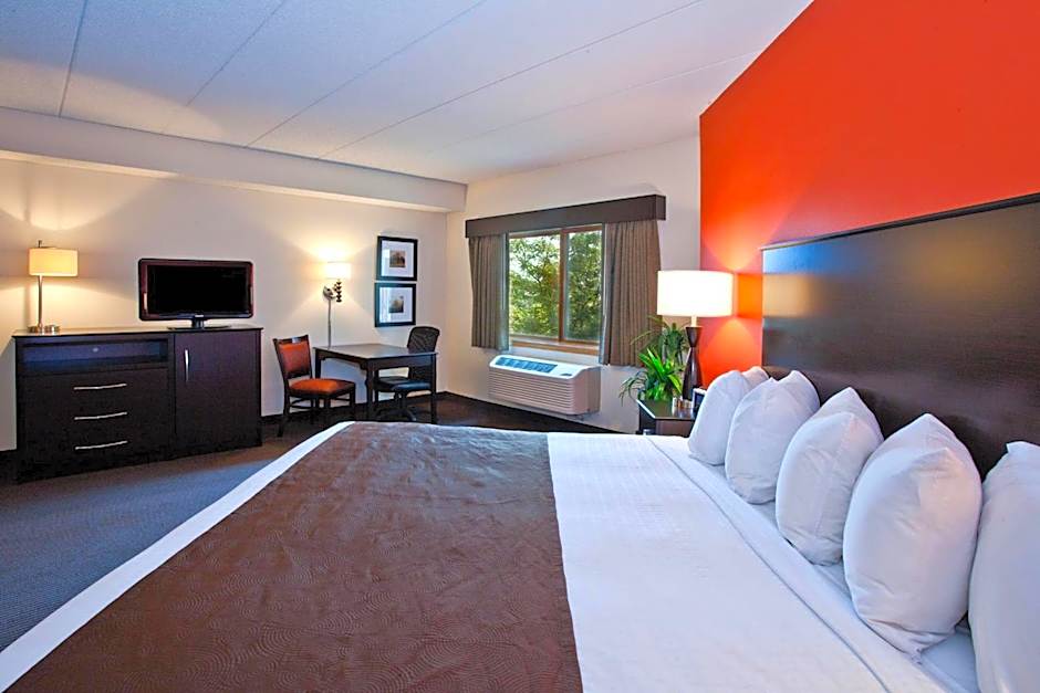 AmericInn by Wyndham Chanhassen