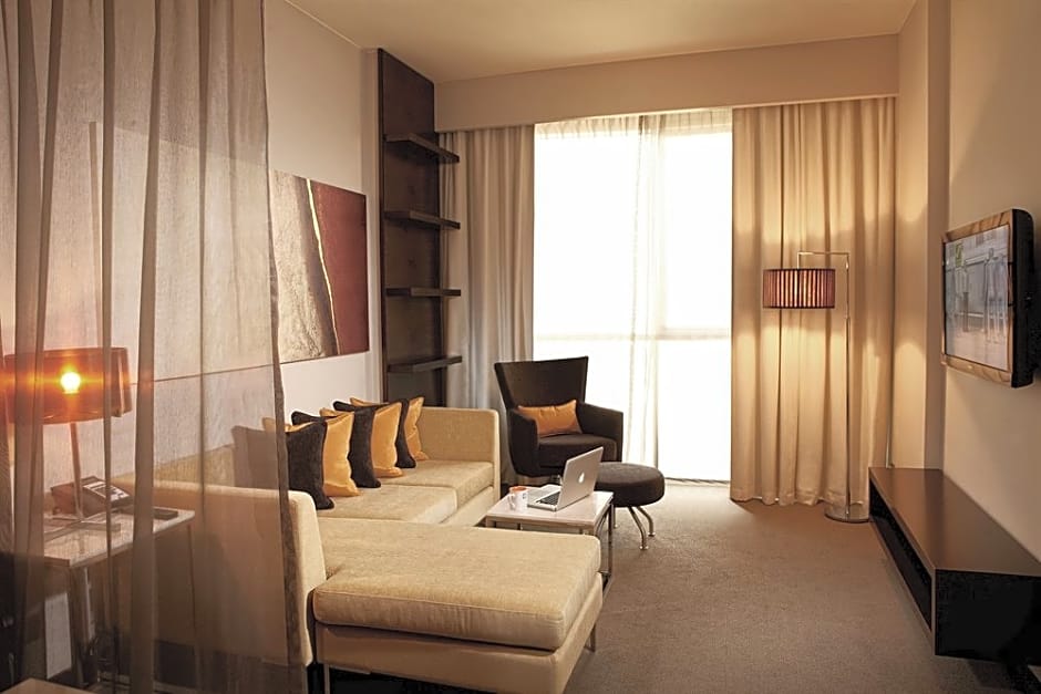 Centro Sharjah Hotel