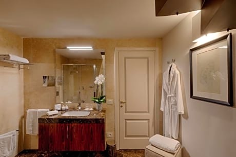 VIP City View Suite