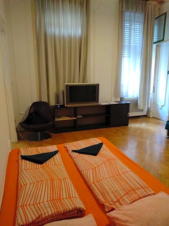 HoBar Hostel