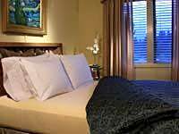 One-Bedroom Queen Suite with Sofa Bed